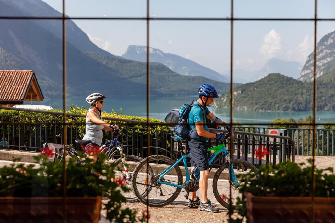 Hotel Lory - Molveno - Dolomiti Exteriör bild