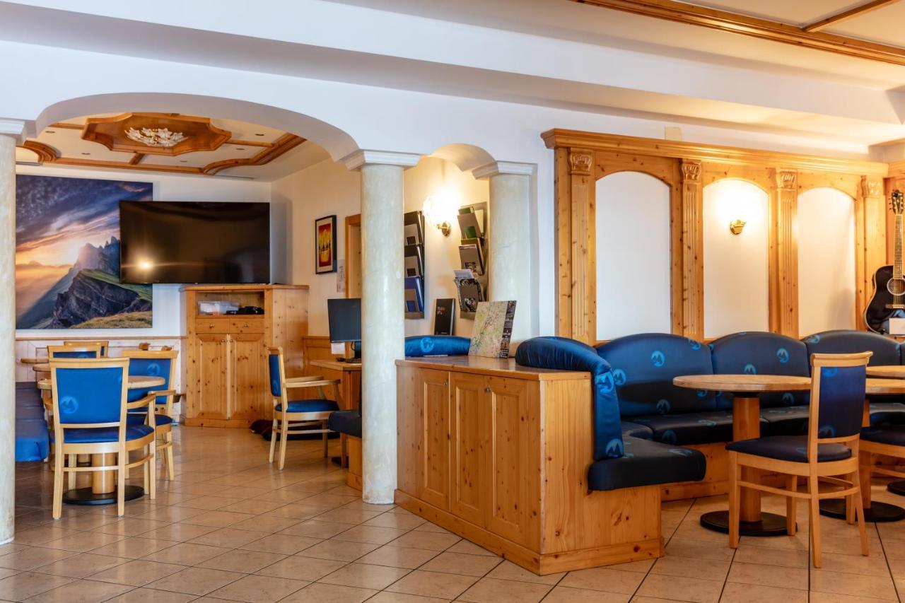 Hotel Lory - Molveno - Dolomiti Exteriör bild