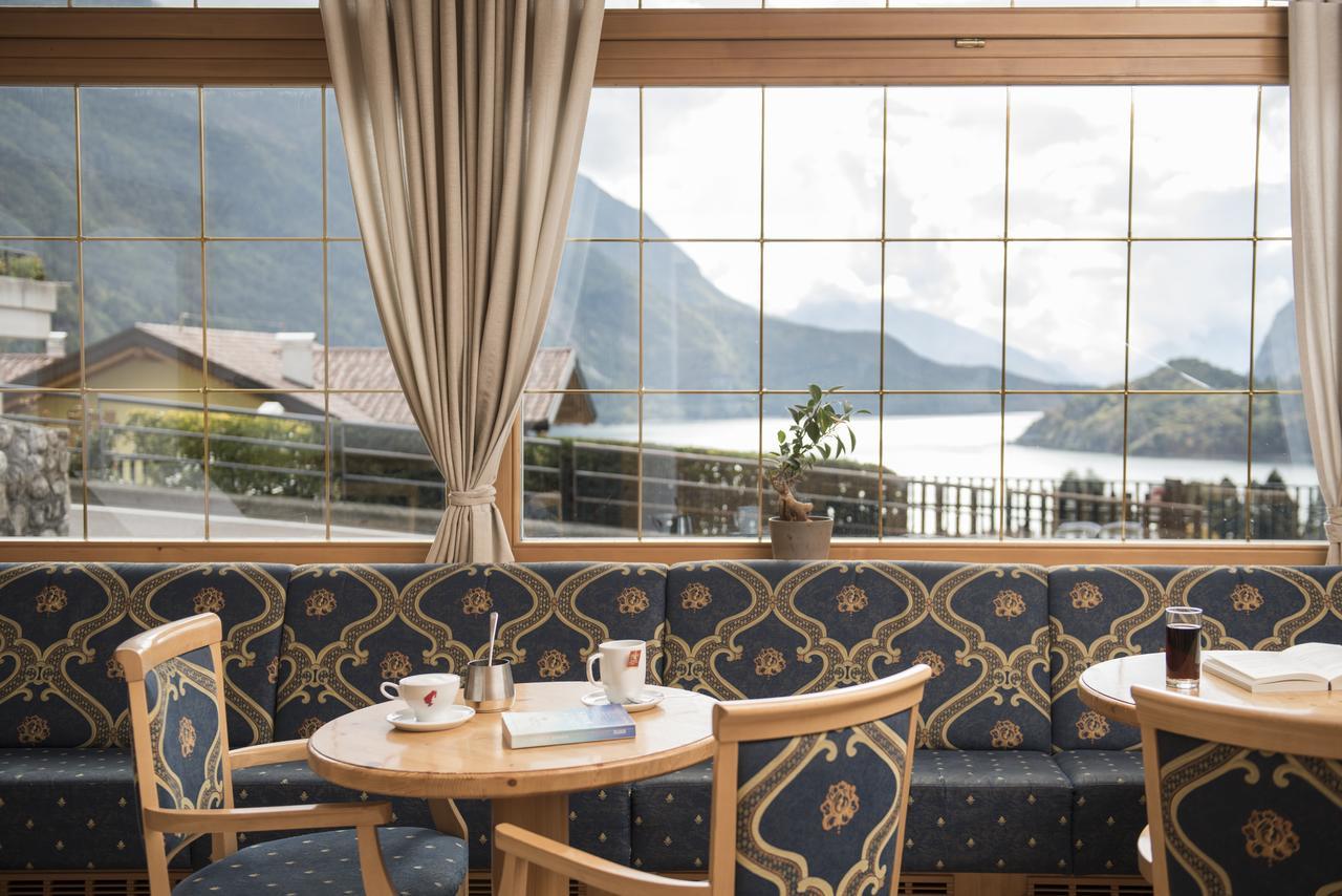 Hotel Lory - Molveno - Dolomiti Exteriör bild